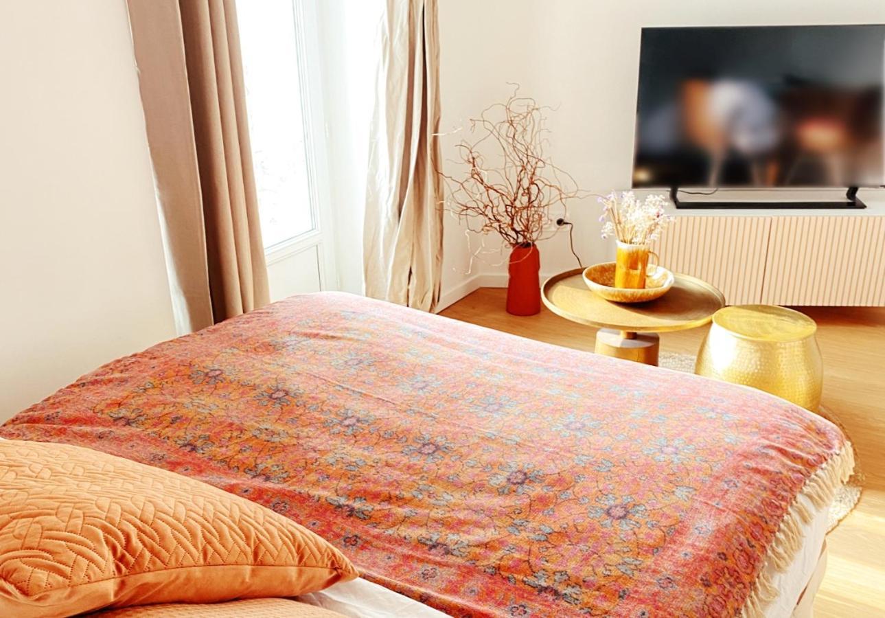 Le Boheme ⸱ Stationnement Gratuit ⸱ Fibre Apartment Deols Bagian luar foto